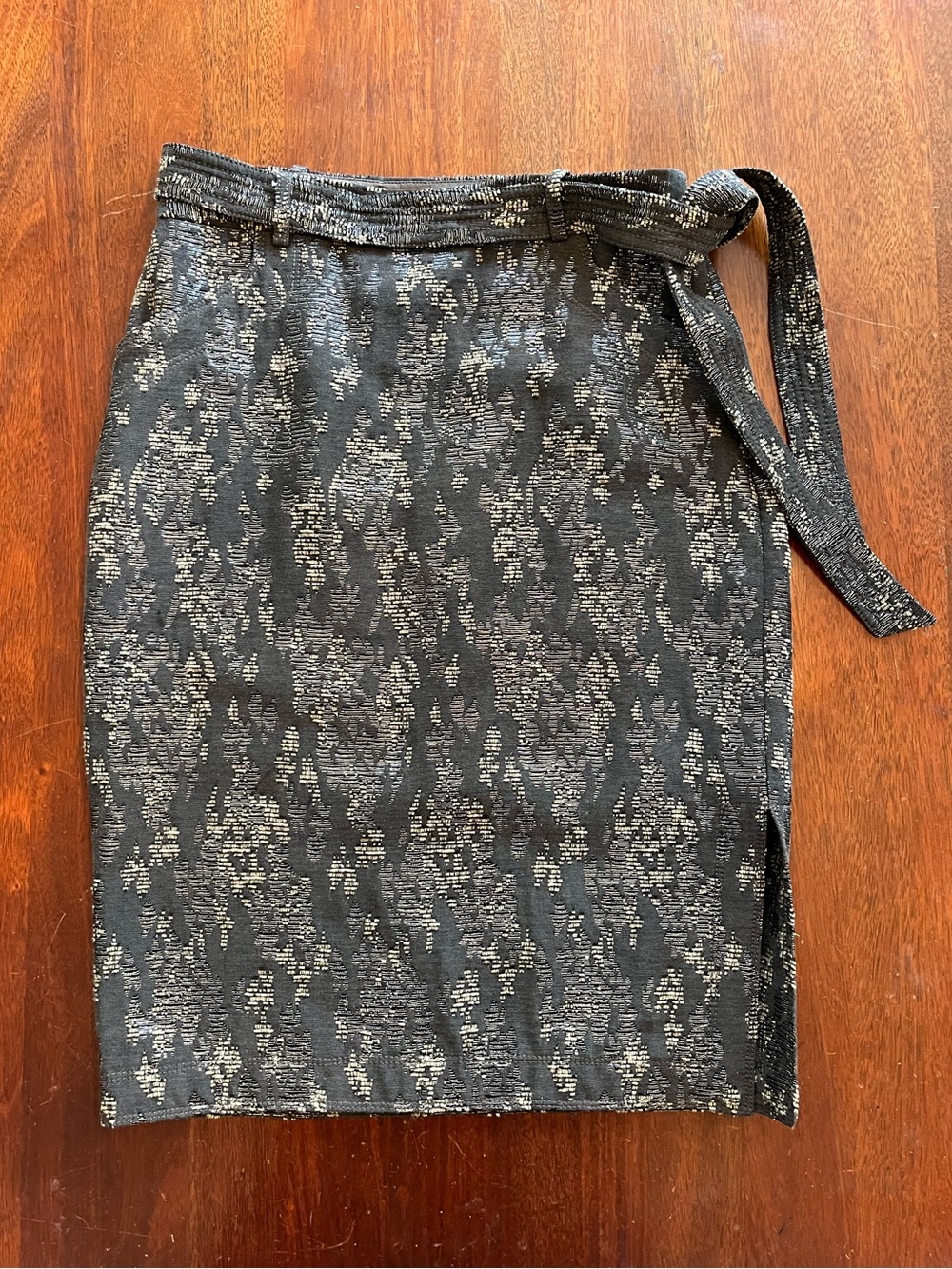 Banana Republic Black and Silver Textured Pencil Skirt with Self Tie
